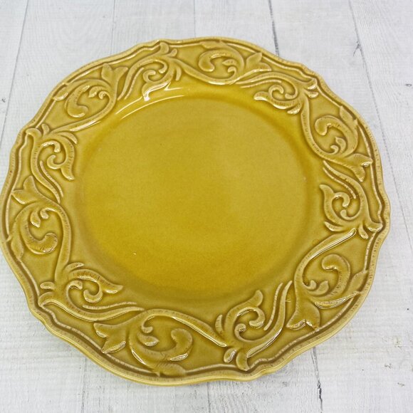 Chris Madden JC Penny CORVELLA GOLD  Emboss Scroll Stoneware Dinner Plate Set 4 - Picture 4 of 16